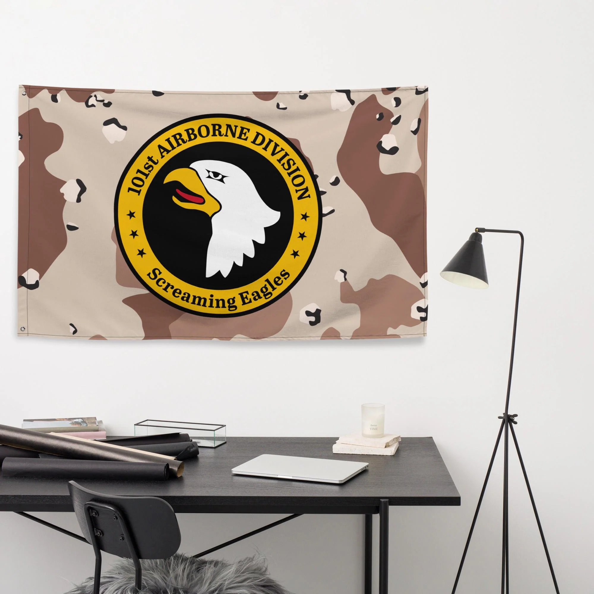 101st Airborne Chocolate-Chip Camo Emblem Flag - Image 2