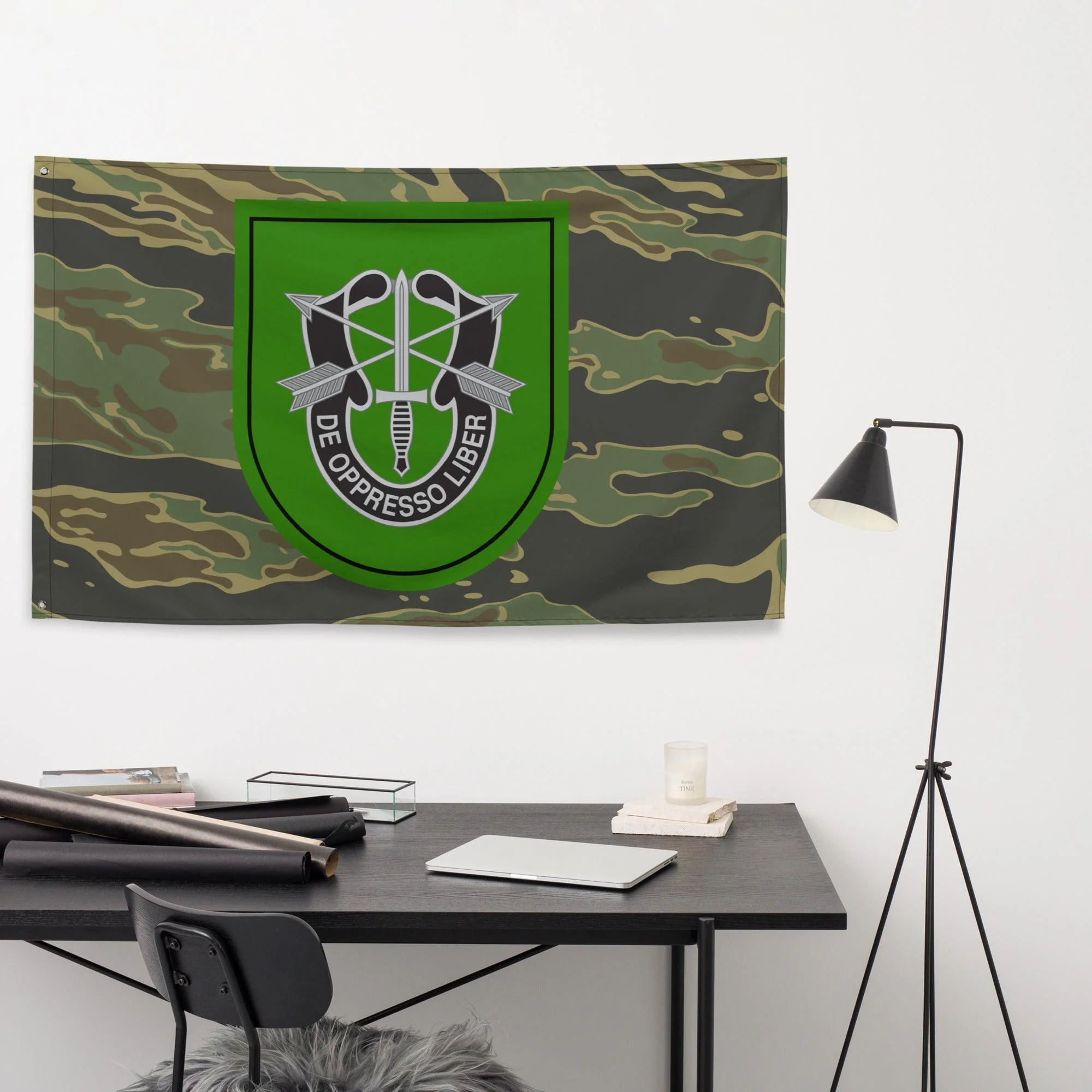 10th Special Forces Group (10th SFG) Tiger Stripe Camo Flag - Image 3