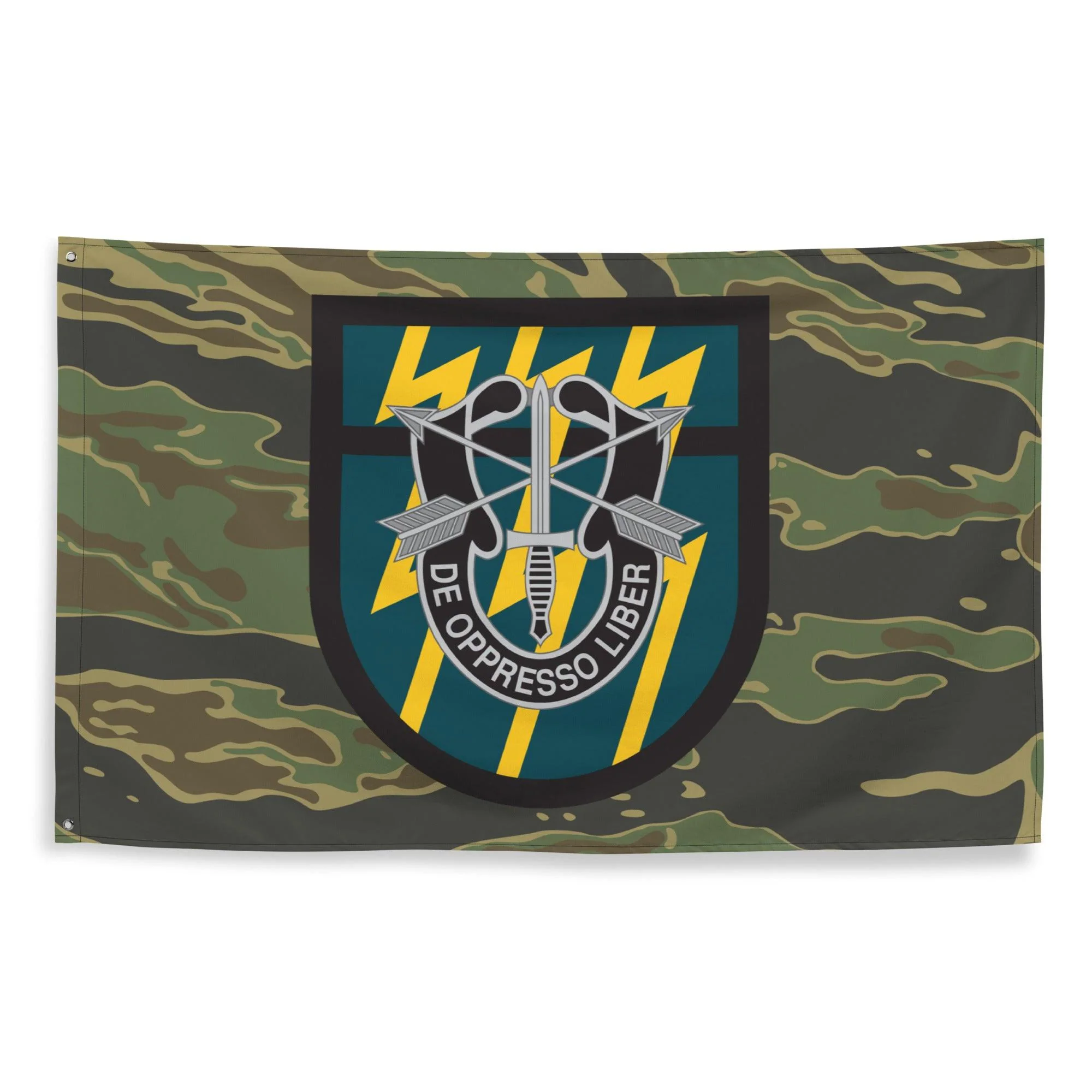12th Special Forces Group (12th SFG) Tiger Stripe Camo Flag - Image 3