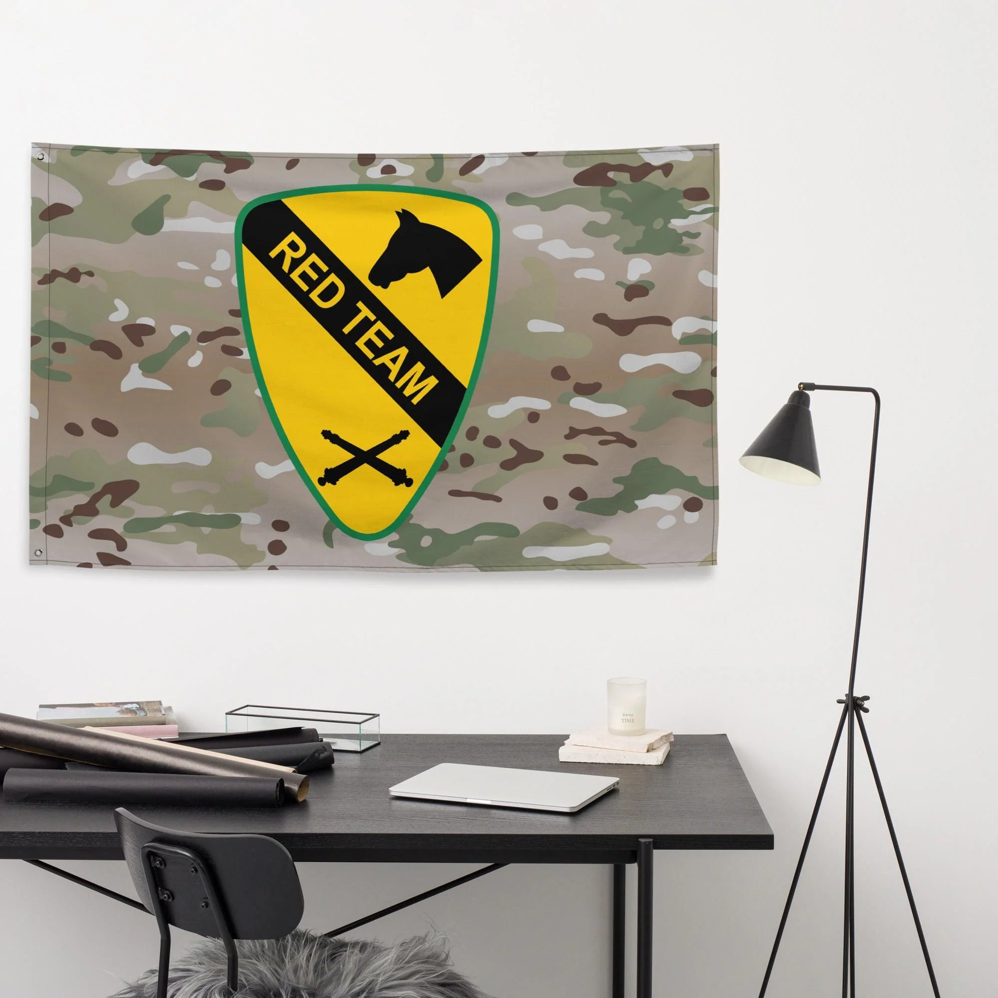 1st Cavalry Division Artillery 'Red Team' Multicam Flag - Image 3