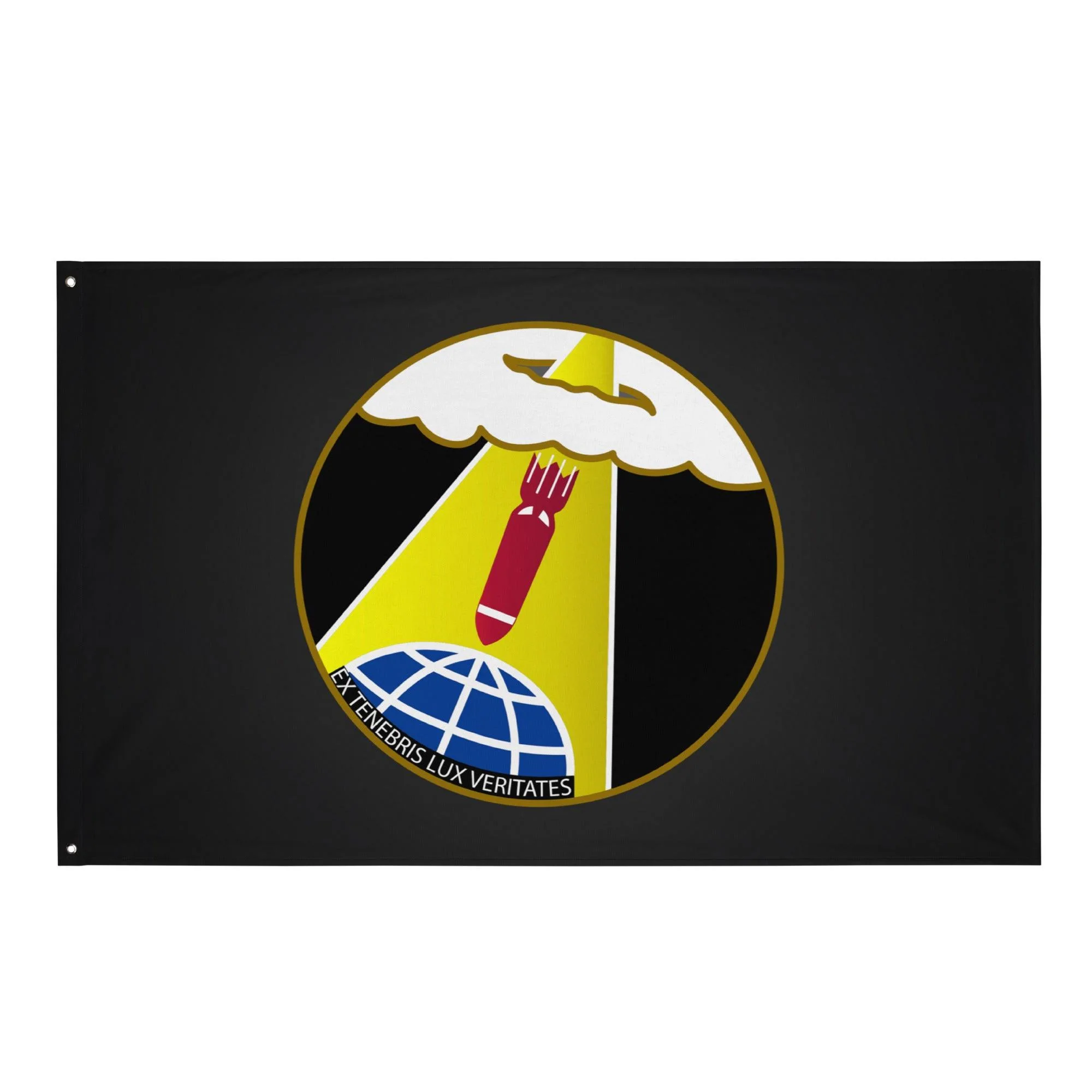 489th Bomb Group WW2 Black Indoor Wall Flag - Image 3