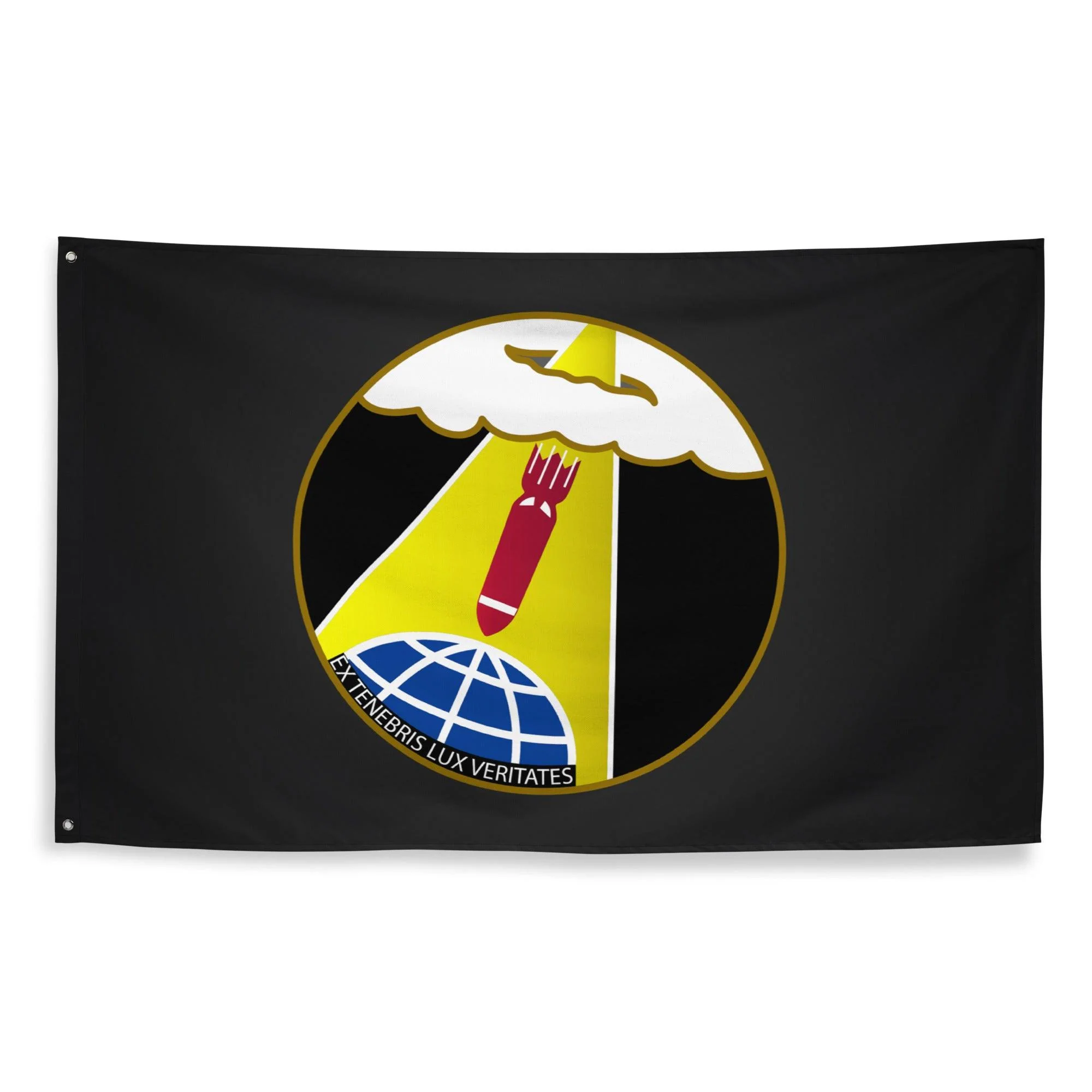 489th Bomb Group WW2 Black Indoor Wall Flag - Image 4