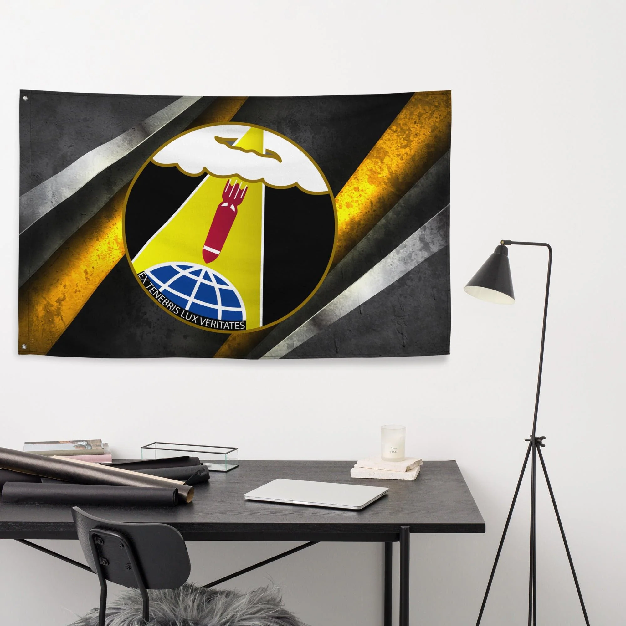 489th Bomb Group WW2 Indoor Wall Flag - Image 2