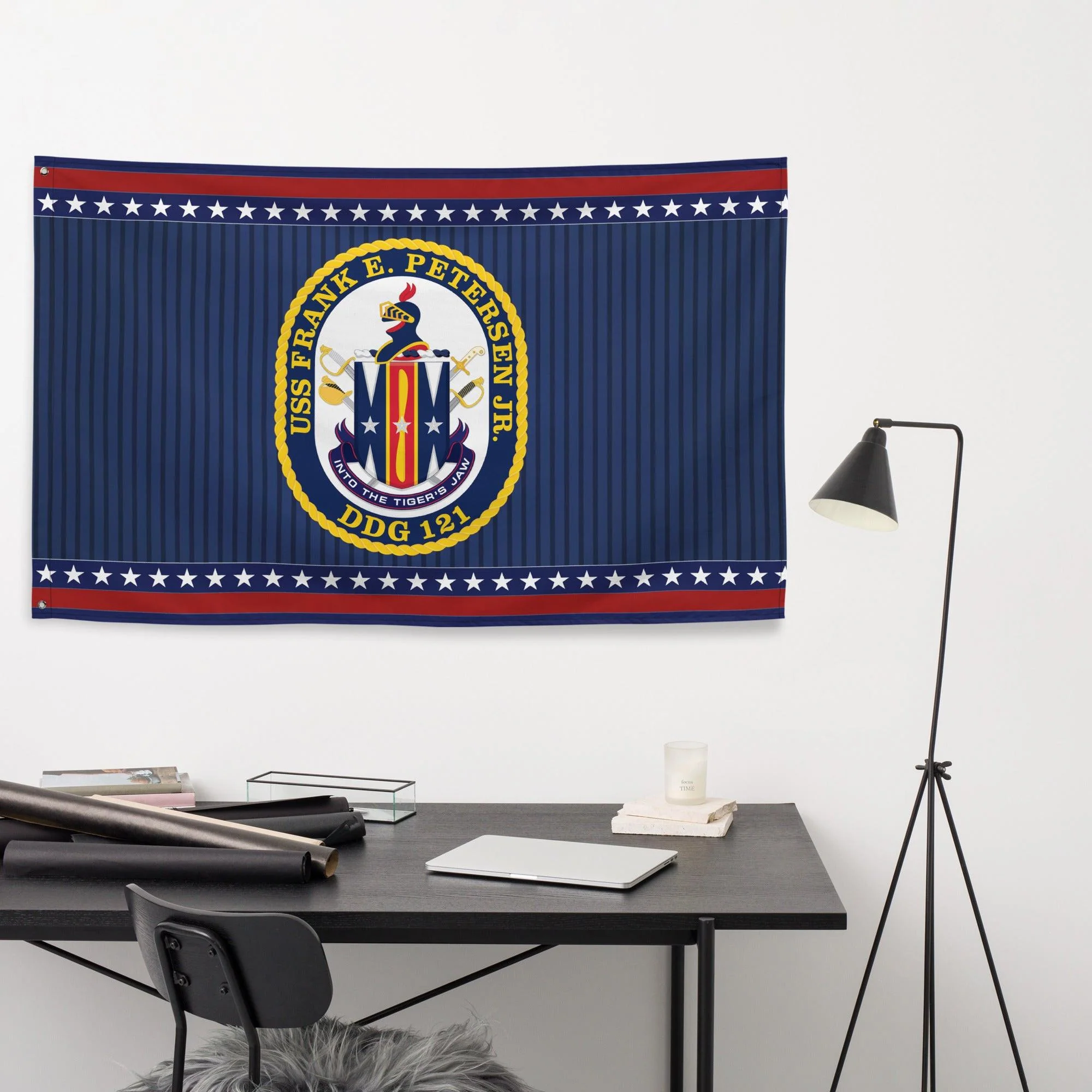 Patriotic USS Frank E. Peterson (DDG-121) Ship's Crest Wall Flag - Image 3